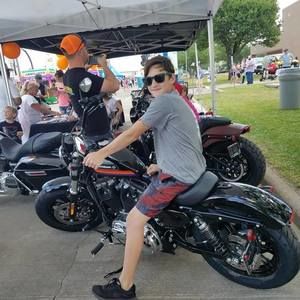 Meet your Posher, Alex